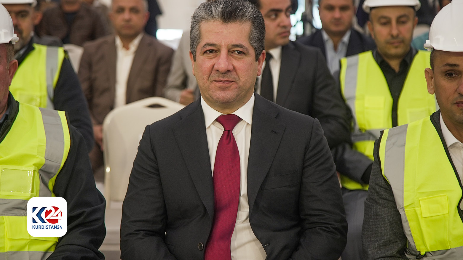 مەسرور بارزانی بەردی بناغەی بۆ دوو پڕۆژە لە زاخۆ دانا و کارگەیەکی لە دهۆک کردەوە